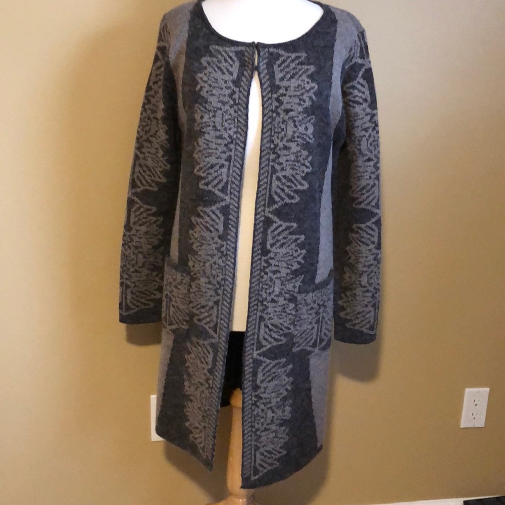 Monoreno sweater NWT